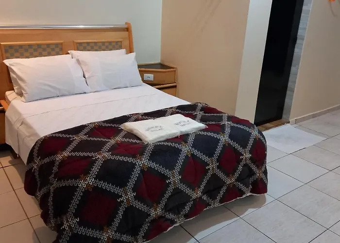 Guarulhos hotels near Anibal de Freitas Stadium