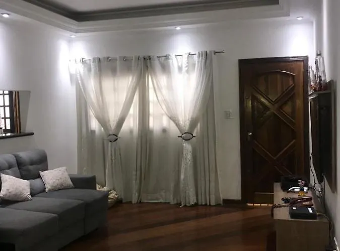 Hostel Gru Economico Com Quartos Individuais E Translado Guarulhos
