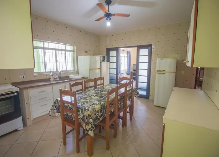 Casa Em Ubatuba Na Praia Grande Para Temporada Alugo Somente Para Familia!!! Villa