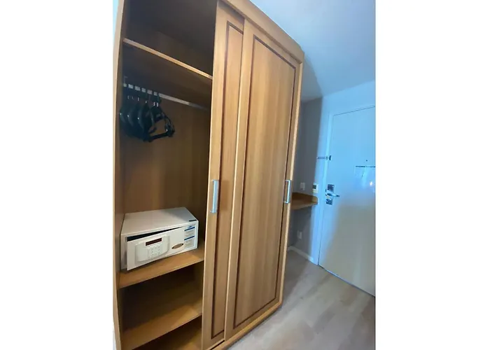 Flat Av. Sabia 825, Metro Moema -Av. Ibirapuera Hotel Sao Paulo