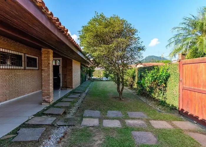 Private Bh4 - Bh4: Casa Com Piscina Ao Lado Da Praia Grande Ubatuba