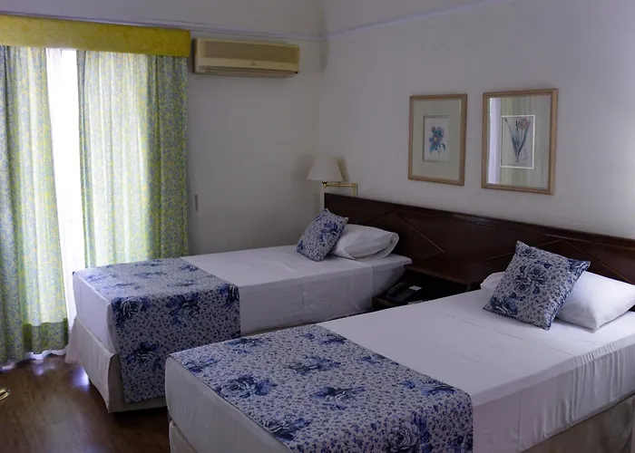 Campinas (Sao Paulo) hotels near Jequitiba Woods Park
