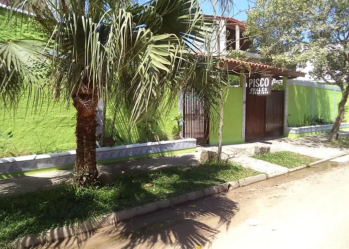 Pet friendly Pisco Chales Ubatuba