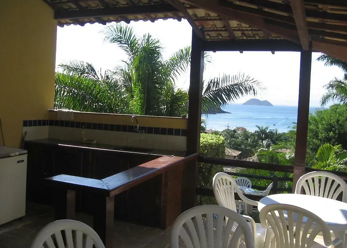 Armacao dos Buzios hotels near Ponta da Lagoinha